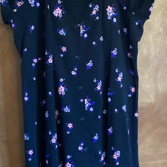 Fun summer dress! - Picture 3 of 9